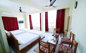 Rishika Guest House And Banquet